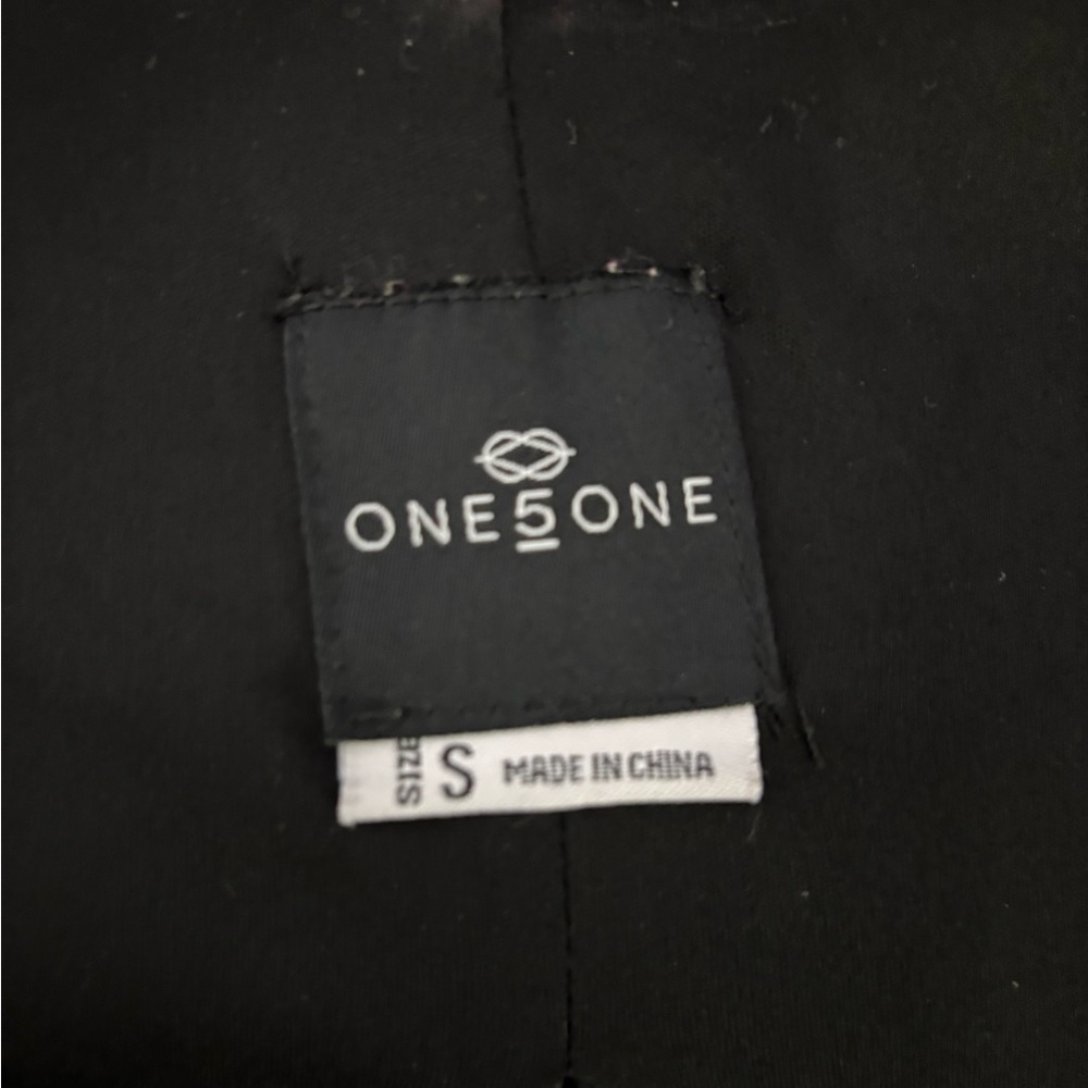One5One Black Open Blazer - Picture 3 of 3